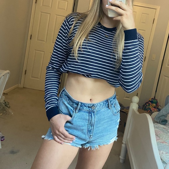 Striped Crewneck Sweater~Brandy Melville~Size S - Picture 2 of 4